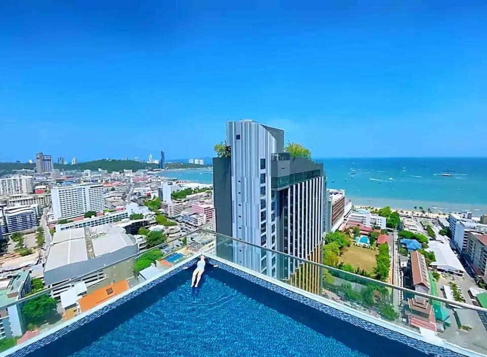2 Bed Room, Large Living Room @ Central Pattaya Extérieur photo