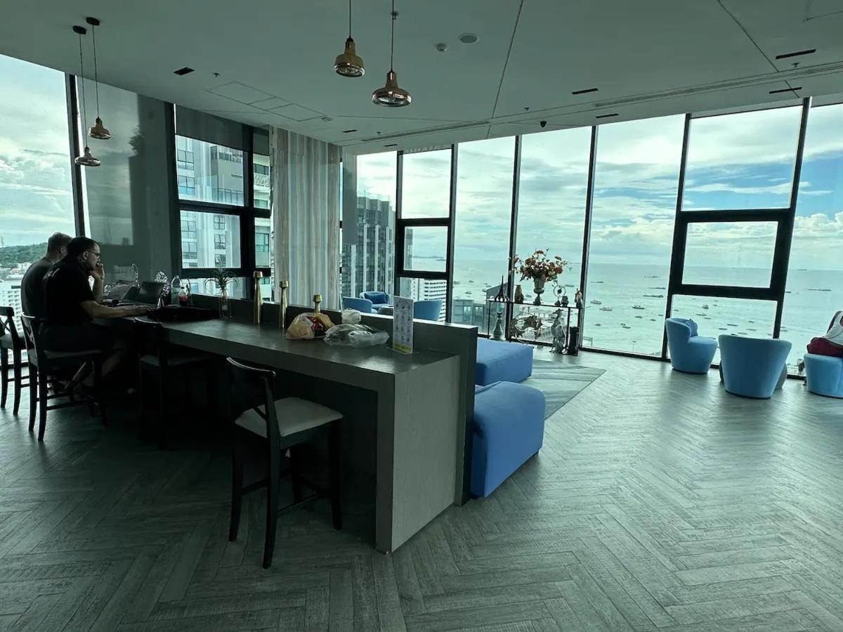 2 Bed Room, Large Living Room @ Central Pattaya Extérieur photo